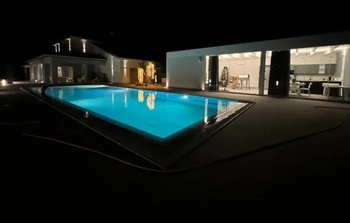 بيت للعطل Casa Eirene *